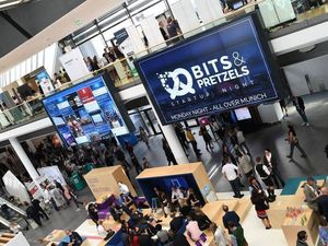 Der ehemalige US-Praesident Barack Obama kommt Ende September nach Muenchen und eroeffnet das dreitägige Gruenderfestival Der ehemalige US-Praesident Barack Obama kommt Ende September nach Muenchen und eroeffnet das dreitägige Gruenderfestival