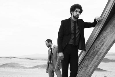Broken Bells sind ein musikalisches Duo Broken Bells sind ein musikalisches Duo