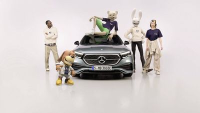 Die limitierte Sammler- und Modekollektion wird am 21. Juni mit einem exklusiven Event im Superplastic Flagship Store in New York vorgestellt
