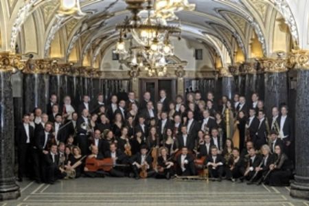 Das Sinfonieorchester Wuppertal ist zu Gast in der Philharmonie Essen mit Fazil Say