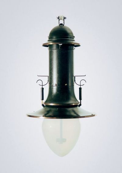 Peter Behrens Grosse Sparbogenlampe um 1907