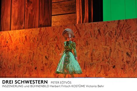 theater in Zürich: Drei Schwestern - Oper von Peter Eötvös bis zum 14.4.2013, Hauptbühne Opernhaus