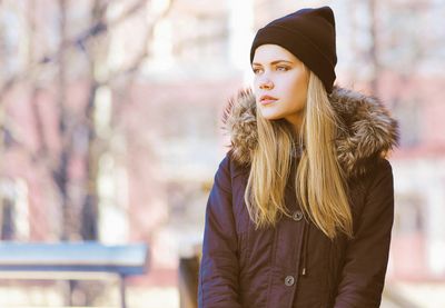 Neueste Trends fuer Damen Winterjacken