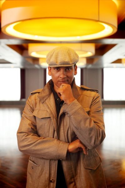 Xavier Naidoo ist ein erfolgreicher deutscher Soul- und R&B-Saenger