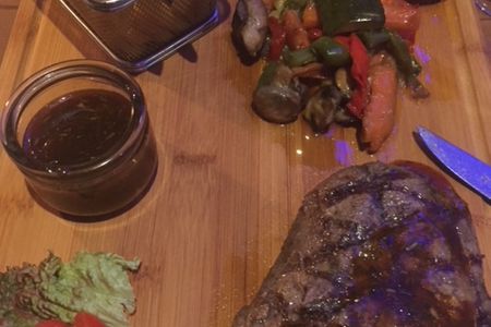 So stellt sich die GFDK Essen und Trinken Redaktion eine Mahlzeit im Kloster vor