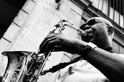Manu Dibango eroeffnet gemeinsam mit der Soul Makossa Gang am 9. Oktober um 19 Uhr im republic Theater das Jazzfestival
