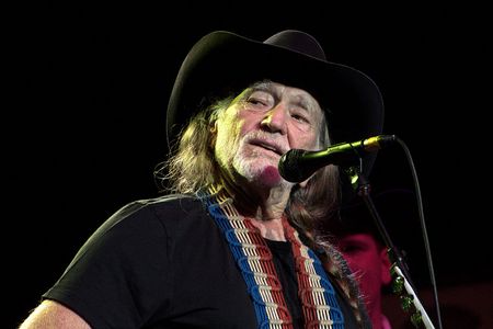 Rookie, Titelgeschichte über Willie Nelson