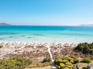 Die Playa de Muro gehört zu den schönsten Stränden der Welt – und liegt fußläufig zum Fünf-Sterne-Grupotel Parc Natural & Spa Die Playa de Muro gehört zu den schönsten Stränden der Welt – und liegt fußläufig zum Fünf-Sterne-Grupotel Parc Natural & Spa