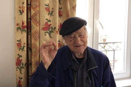 Jonas Mekas, dieser unglaubliche Filmschaffende zaehlte zur Speerspitze der amerikanischen Filmkunst
