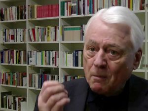 Alexander Kluge der Frage nach, was Corona fuer unsere Gesellschaftsordnung und buergerliche Freiheit bedeutet Alexander Kluge der Frage nach, was Corona fuer unsere Gesellschaftsordnung und buergerliche Freiheit bedeutet
