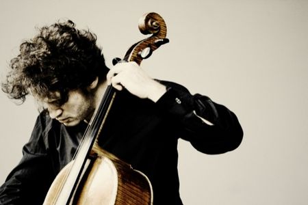 Konzert Klassik: Pianistin Anna Vinnitskaya, Geiger Erik Schumann und Cellist Nicolas Altstaedt ergründen gemeinsam die elegischen Klaviertrios Dmitri Schostakowitschs und Peter Tschaikowskys