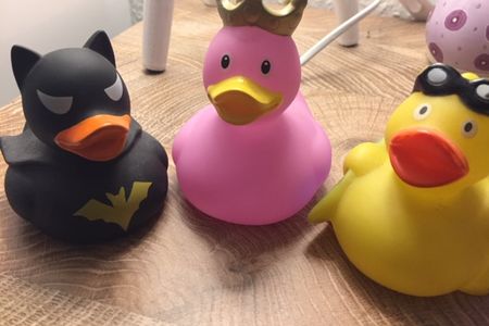 Die GFDK Redaktions Fake News Enten, Ernie, Bernie und Ella, brauchen keine Wissenschaft um zu Wissen was falsch oder richtig ist