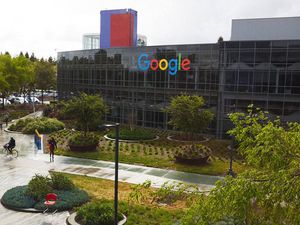 Google ist fein raus. Finanzamt holt sich die Steuern nicht bei Google, sondern bei den deutschen Unternehmen