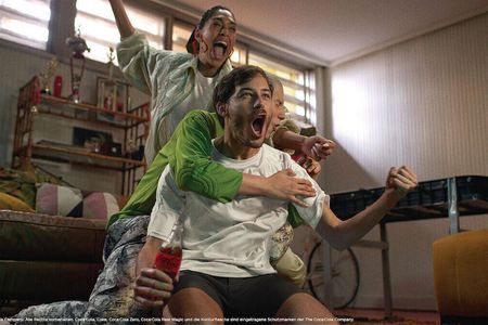 Coca-Cola startete bereits im September die “Believing is Magic”-Kampagne. Unterstützt wird diese durch eine breite Palette an Aktivierungen