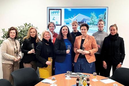 Vera Ihlefeldt-Schlipköter, Nicole Simon, Ulrike Gewehr, Ulrike Kahmann, Kathrin de Blois, Annette Elias, Christa Stein, Maria Mann, Anna Roscina