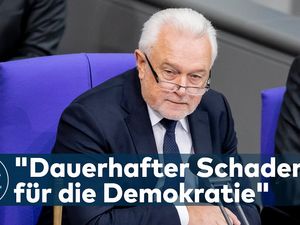 Haelt Wolfgang Kubicki Markus Soeder fuer einen Maulhelden? Haelt Wolfgang Kubicki Markus Soeder fuer einen Maulhelden?
