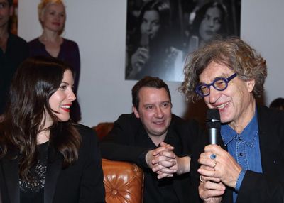 Wim Wenders und Liv Tyler stellen heute ihr gemeinsames Filmprojekt für Magnum 5 Kisses in Cannes vor.