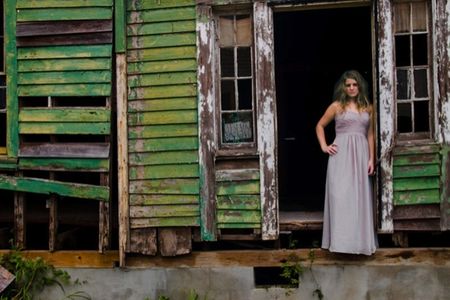 Stepanie Nilles ist Saengerin, Songwriterin und Pianistin aus New Orleans