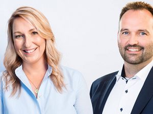 Sabine Zantis und Lars Klein, Geschäftsführer von Aldi Nord und Aldi Süd, geben W&V ein gemeinsames Interview Sabine Zantis und Lars Klein, Geschäftsführer von Aldi Nord und Aldi Süd, geben W&V ein gemeinsames Interview