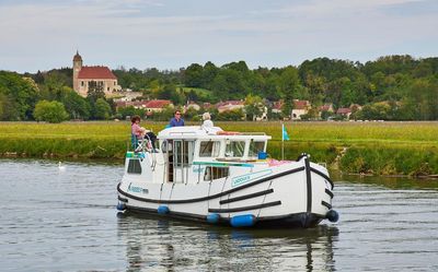 Locaboat Holidays schaltet Hausbootsaison 2023 frei
