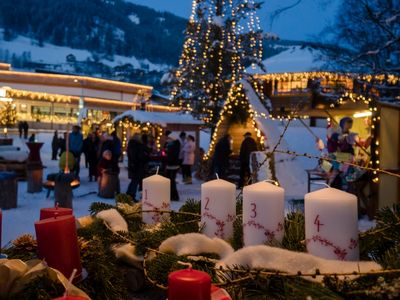 Kirchheimer Advent: Im Weihnachtsdorf liegen aromatische Düfte in der Bergluft
