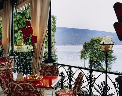 Reisen Villa Feltrinelli Pergola mit Aussicht