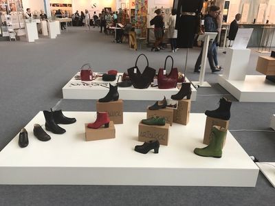 Edle Schuhe in allen Schattierungen auf der Eunique