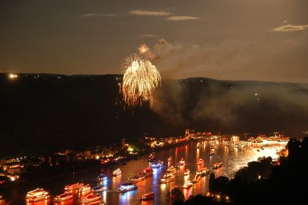 Rhein in Flammen ist ein Feuerwerksspektakel