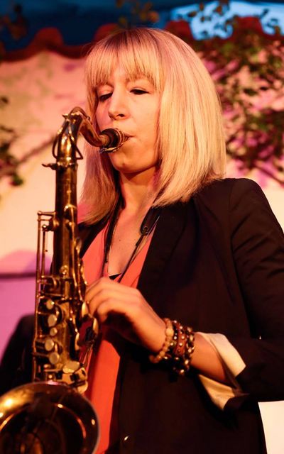 Stephanie Lottermoser Ich habe mit Musik schon angefangen, als ich noch ganz klein war.