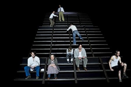 Schauspiel "Die Weber" aus dem Deutschen Theater Berlin