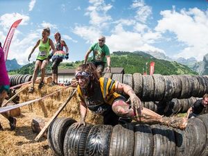 Dreckig, kraeftezehrend und doch mit jeder Menge Spaß – der Fisherman’s Friend StrongmanRun gastiert am 1. Juni 2019 zum siebten Mal in Engelberg/Zentralschweiz