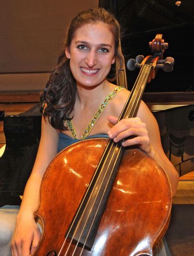 Janina Ruh, Preisträgerin des Deutschen Musikwettbewerbs in der Kategorie Cello. Preisträger des Deutschen Musikwettbewerbs zu Gast