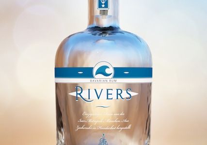 Aus erlesenem Bio-Zuckerrohr wird im doppelten Brennverfahren ein bislang einzigartiger, bayrischer Rum gebrannt