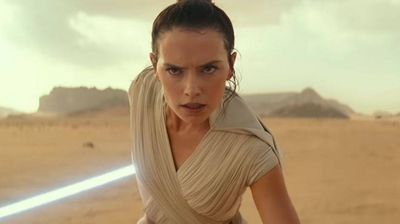 Hoffnungstraegerin, Jedi-Ritterin Rey kaempft gegen die Erste Ordnung