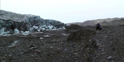 Kino chasing ice Solheim Gletscher Island Kino chasing ice Solheim Gletscher Island