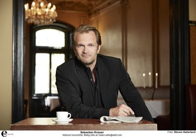 Sebastian Knauer veroeffentlicht neues Album mit dem Zuercher Kammerorchester