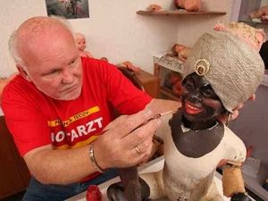 Guenter Geier hat sich auch im Hotel Vier Jahreszeiten Starnberg einen Namen als Puppendoktor gemacht, im April 2019 finden dort erneut Sprechstunden statt