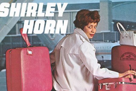 Musik Jazz: “Travelin’ Light” - Songs der singenden Pianistin Shirley Horn mit vorwiegend seltener zu hörenden Jazzballaden