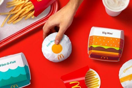 In der Mitte: Das Ei kennzeichnet den McMuffin