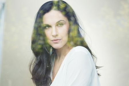 Simin Tander veroeffentlicht ihr neues Album Where Water Travels Home