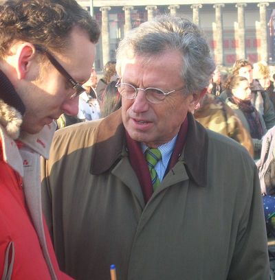 Der Spiegel verbreitet Fake News - Viele vom Spiegel verbreiteten Meldungen lassen sich ja von den Lesern kaum ueberpruefen. Wilhelm von Boddien setzt sich zu wehr