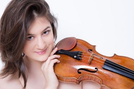 Violinistin Veriko Tchumburidze gewinnt Ausschreibung des Staatsorchesters Stuttgart