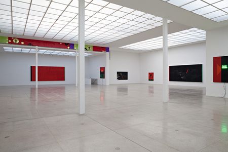 der afroamerikanische Künstler Kerry James Marshall zeigt eine neue, 16 Gemälde umfassende Werkgruppe