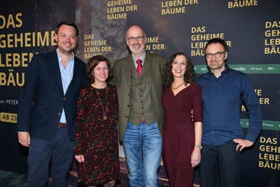 Friederich Oetker, Saskia Wagner, Peter Wohlleben, Miriam Wohlleben und Regisseur Joerg Adolph bei der Weltpremiere von Das geheime Leben der Baeume am 19. Januar 2020 in Muenchen