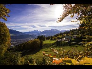 Goldener Herbst in Tirol mit dem City Package des Hotels Schwarzer Adler Innsbruck sparen Ausfluegler bei Bergbahnen, Museen und Sehenswuerdigkeiten Goldener Herbst in Tirol mit dem City Package des Hotels Schwarzer Adler Innsbruck sparen Ausfluegler bei Bergbahnen, Museen und Sehenswuerdigkeiten