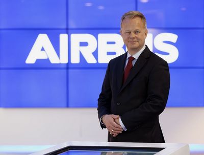 Alexander Reinhard ist ein Mann der noch Eier hat aber er ist auch politisch unkorrekt