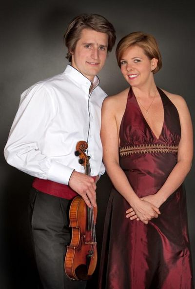 Lorenzo Gatto und Pianistin Eliane Reyes beim  14. Kissinger Winterzauber