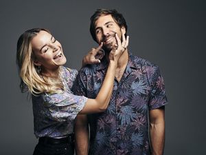 Auf das was da noch kommt Lotte im Duett mit MAX GIESINGER