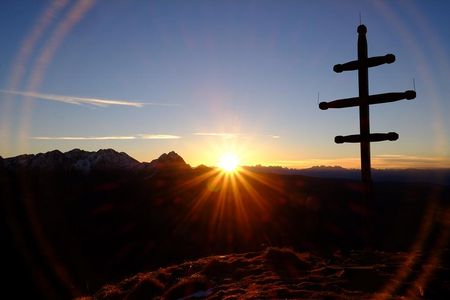 Ein Highlight im wahrsten Sinne des Wortes ist die Sonnenaufgangswanderung mit Elisabeth Unterthurner
