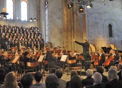 Das hr-Sinfonieorchester eroeffnet das Rheingau Musik Festival im Kloster Eberbach